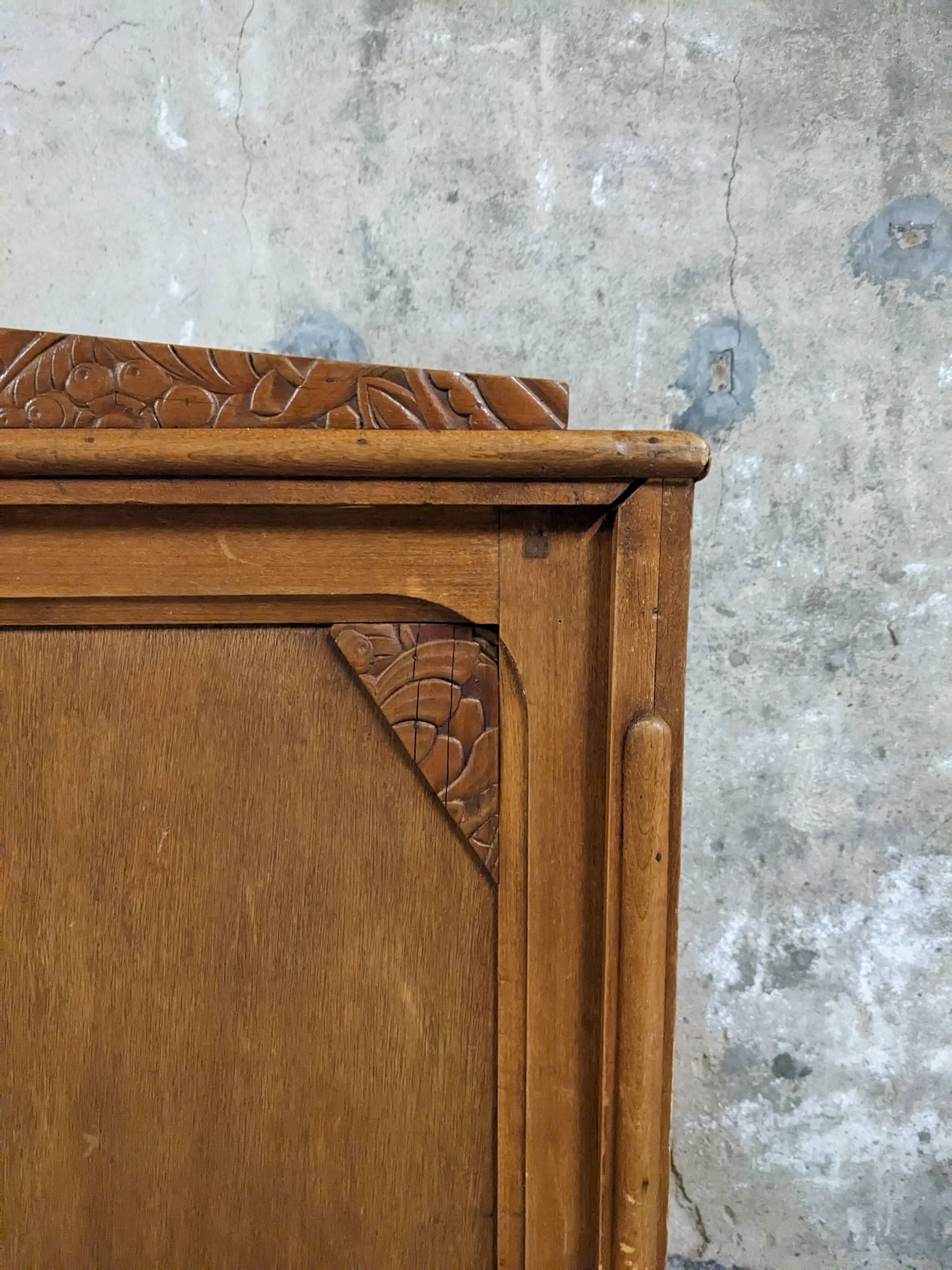 Small Art Deco cabinet from the 1930s