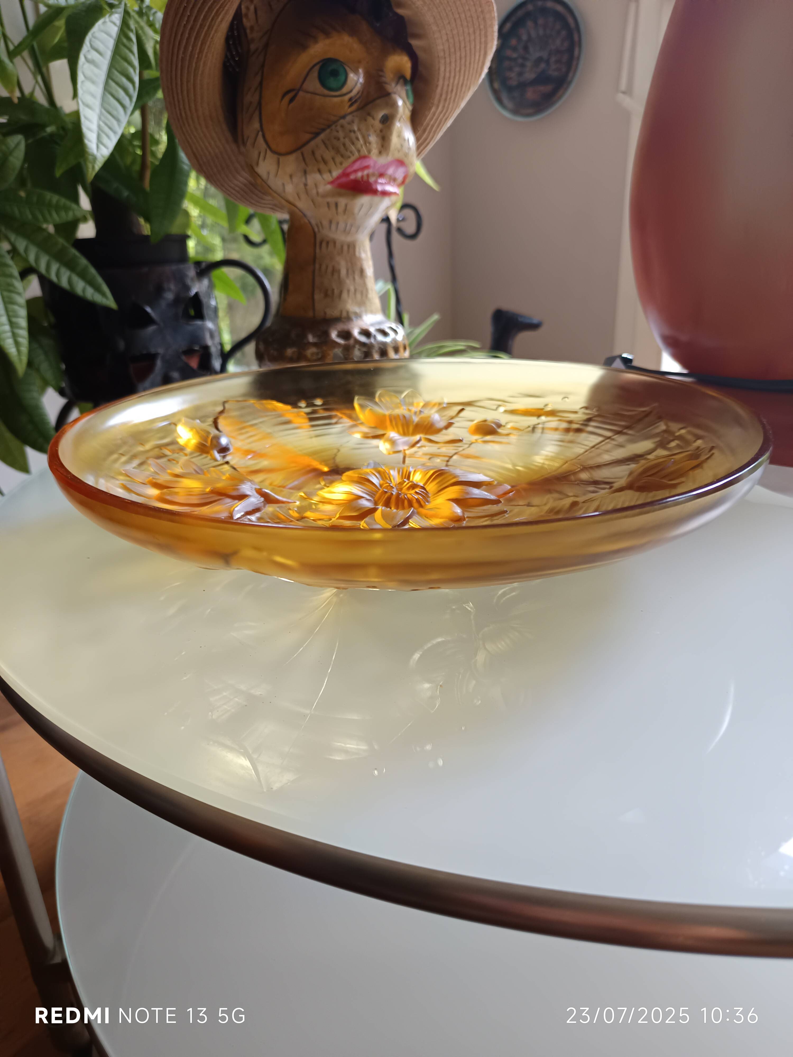 Verlys cup Water lily flowers amber molded pressed glass 60s