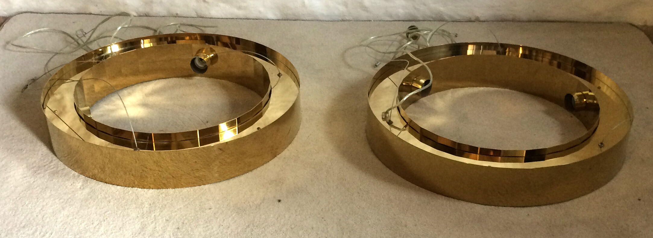Round brass suspension