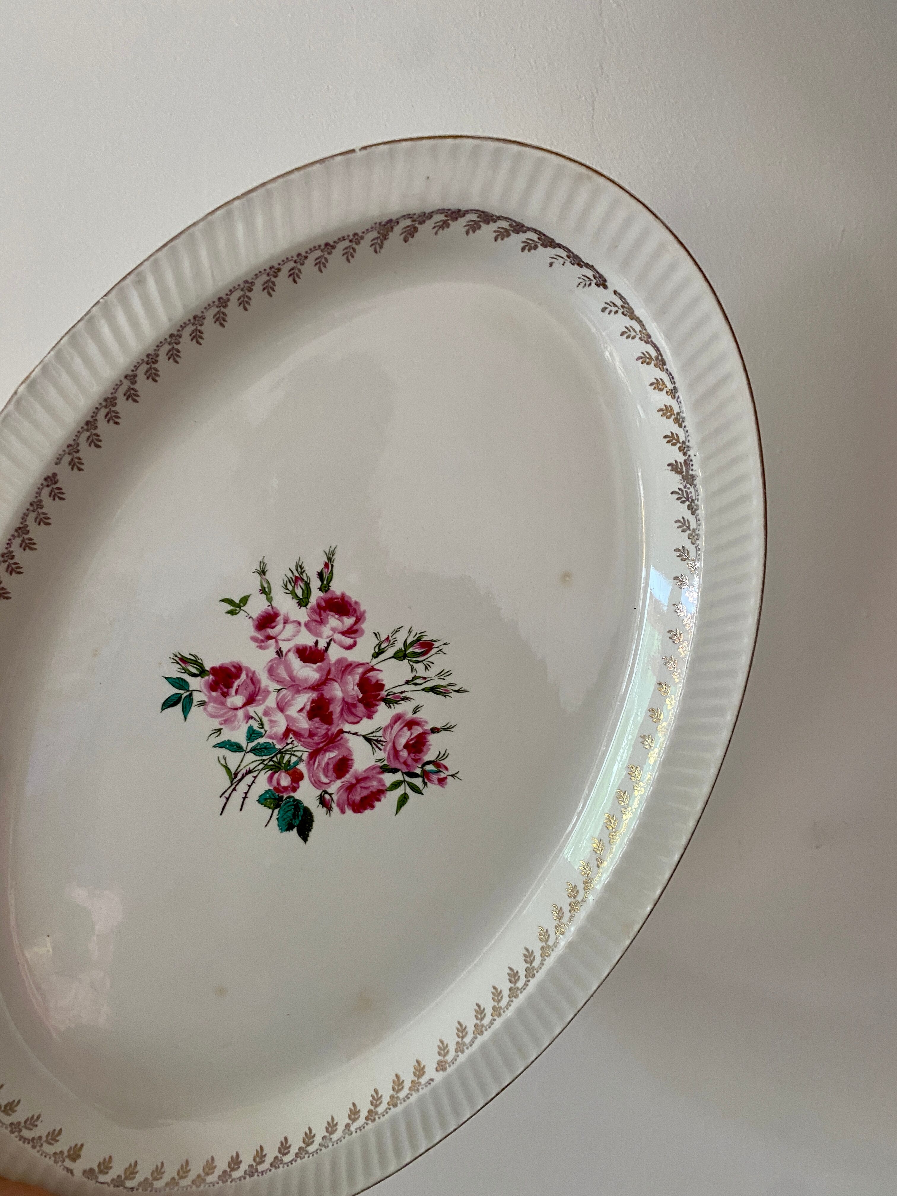 Vintage delight with a floral pattern