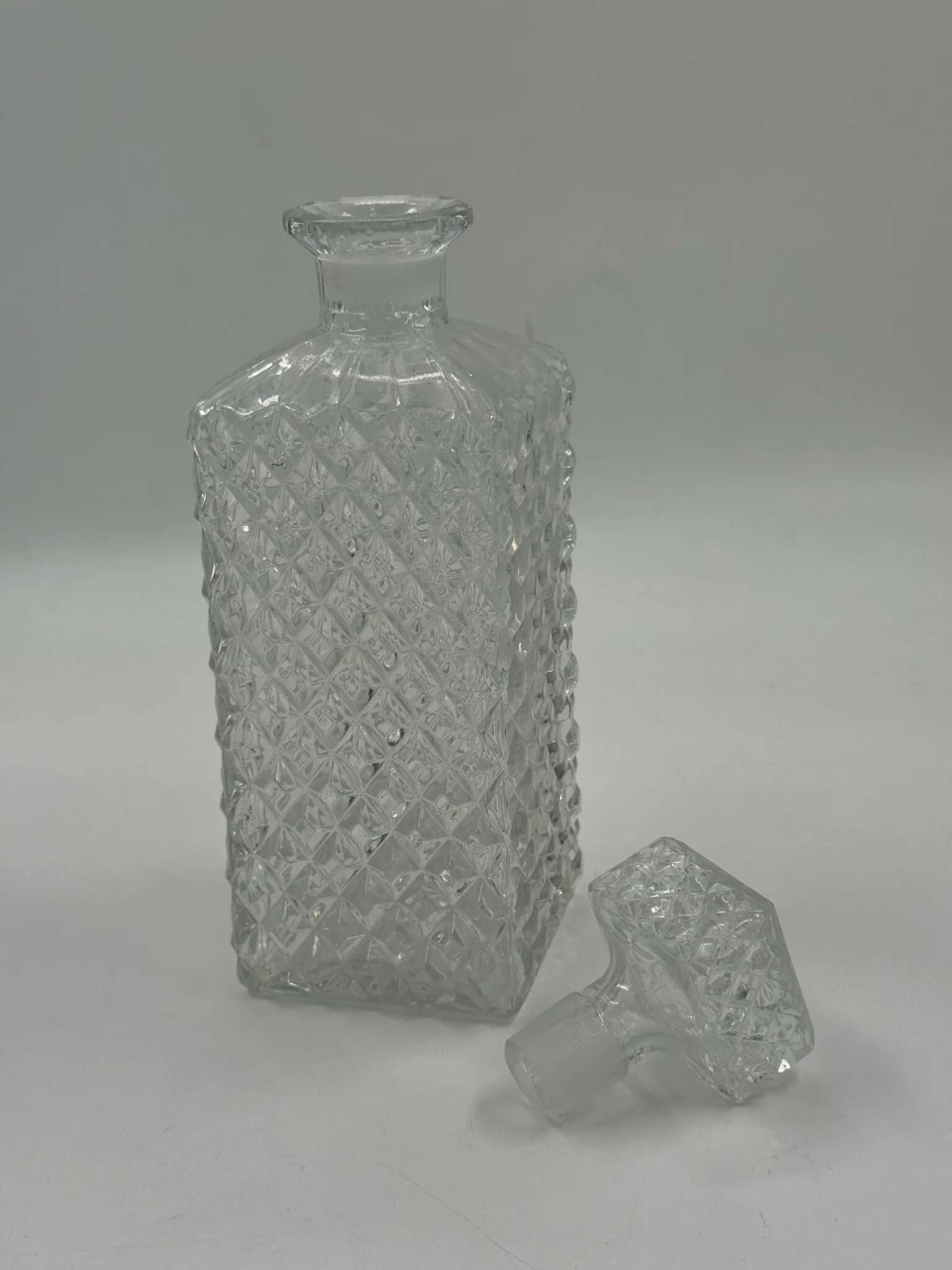 Vintage crystal glass carafe with stopper — diamond cut pattern