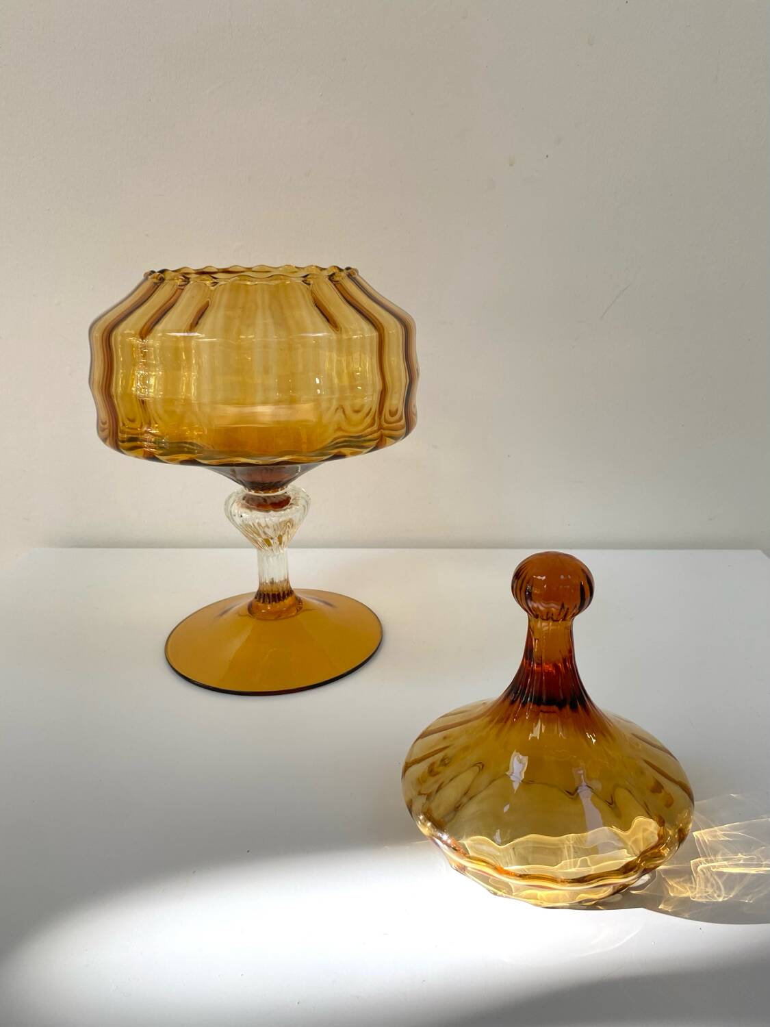 Amber glass dragée dish from Empoli, Italy - 1960s