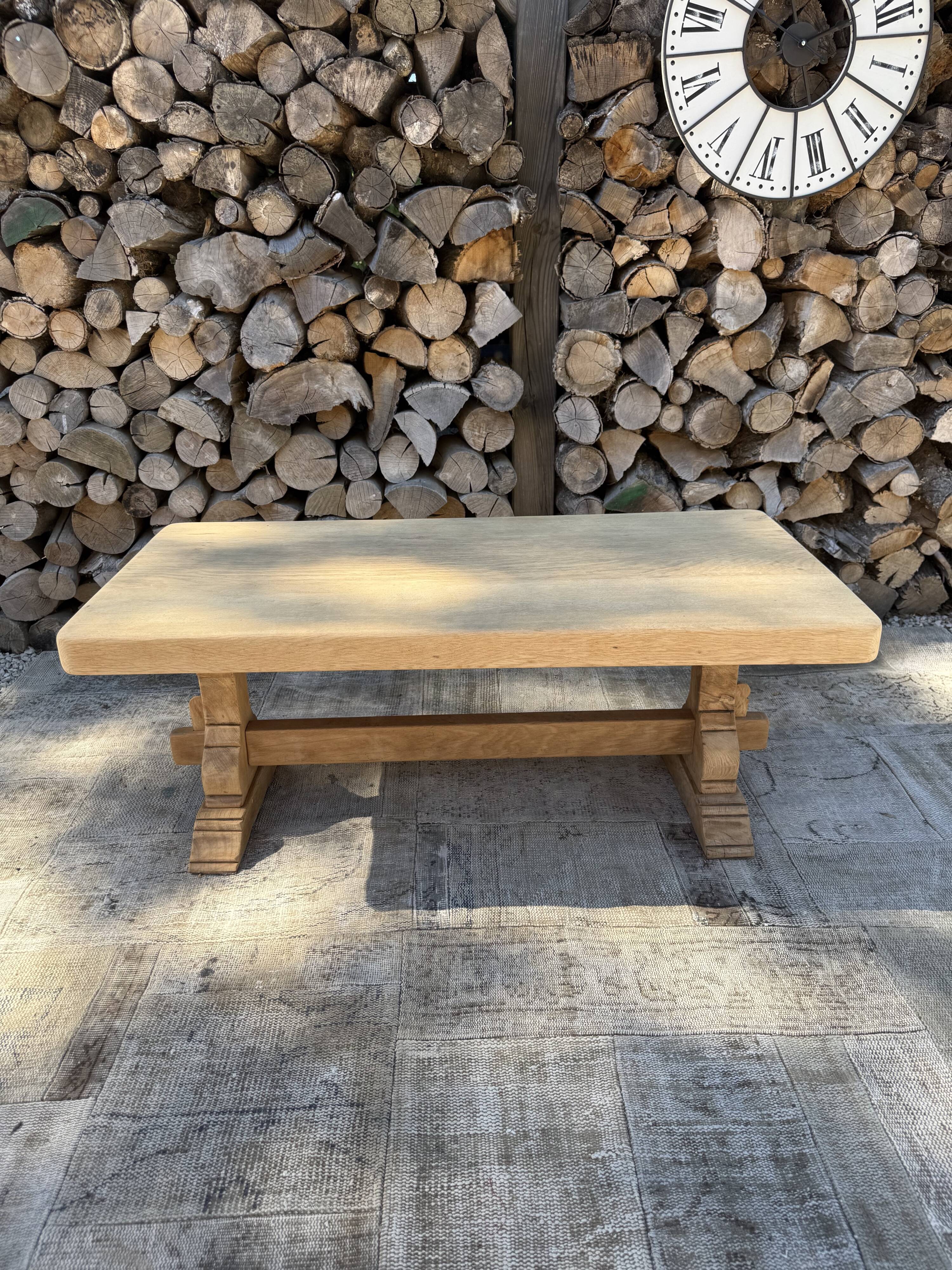 Table basse monastère