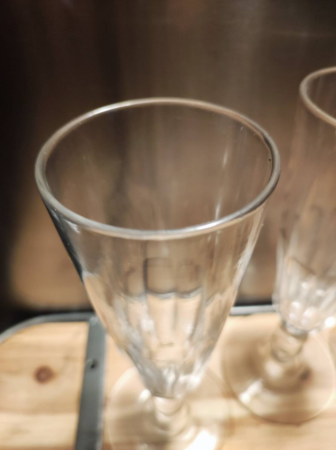 4 champagne flutes with cut sides, late 19th century