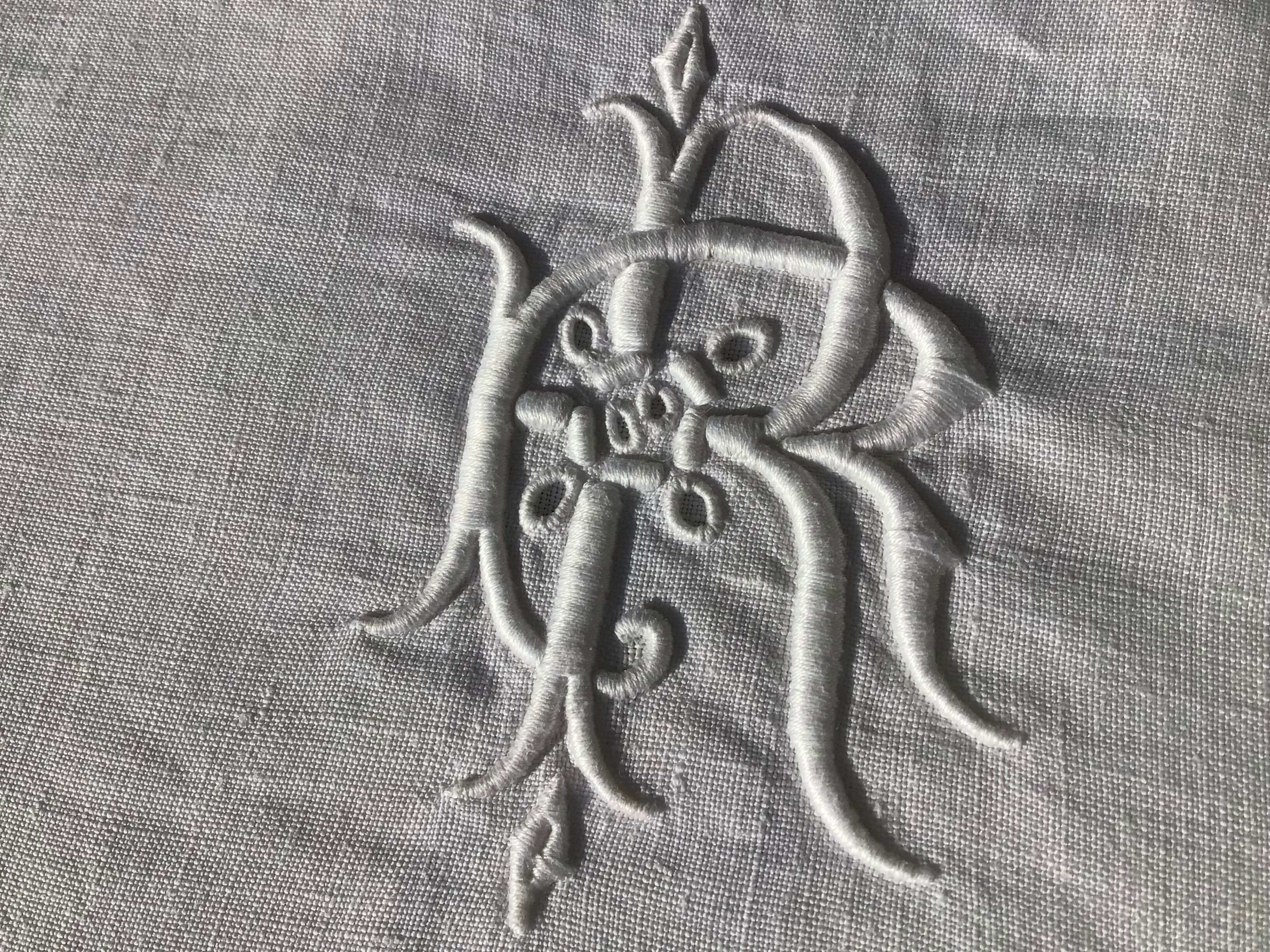 Pillowcase linen embroidered RR interlaced day scale