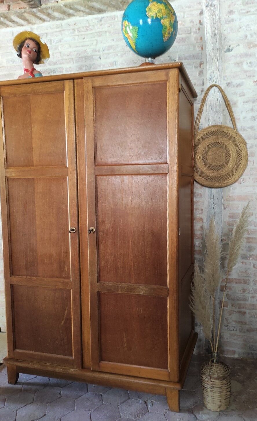 Armoire