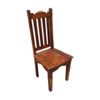 Solid wood chair in accacia