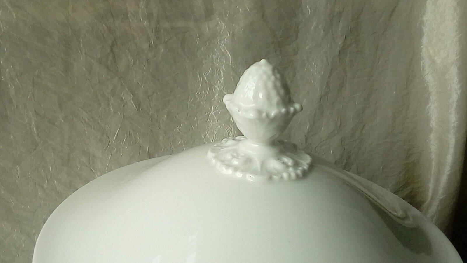 Paris white porcelain tender table early 20th century