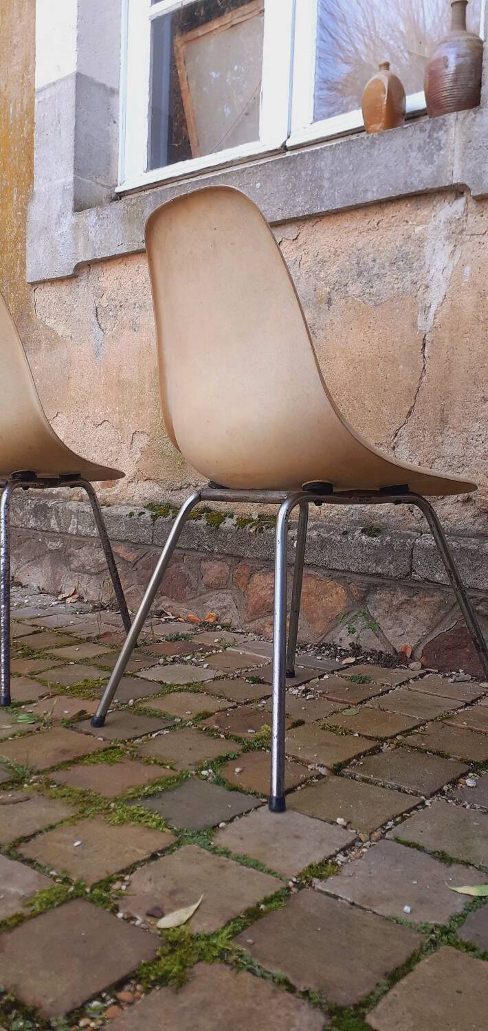 Pair of 1970s DSX chairs by Charles and Ray Eames for Herman Miller