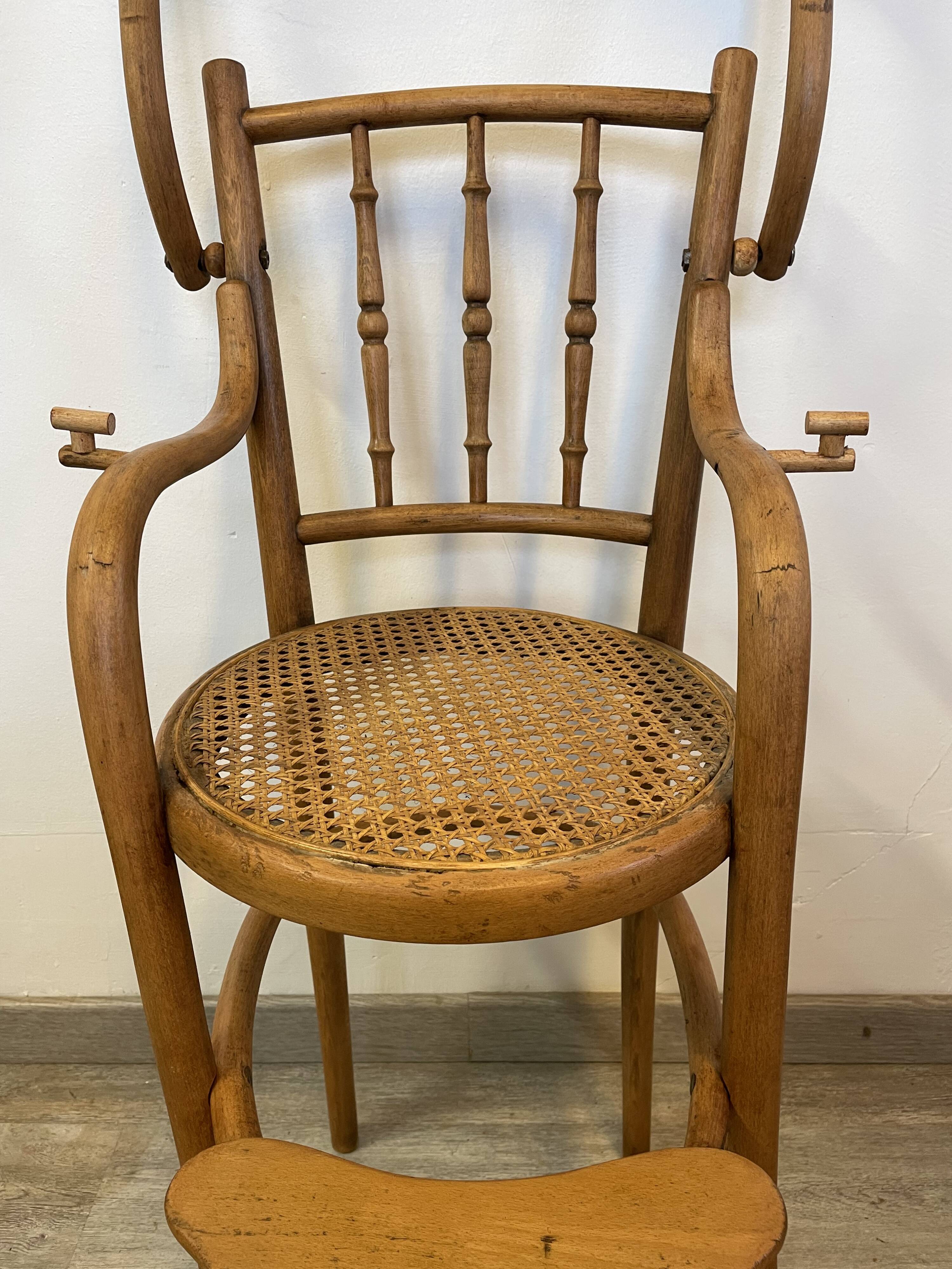 Baby high chair in curved beech