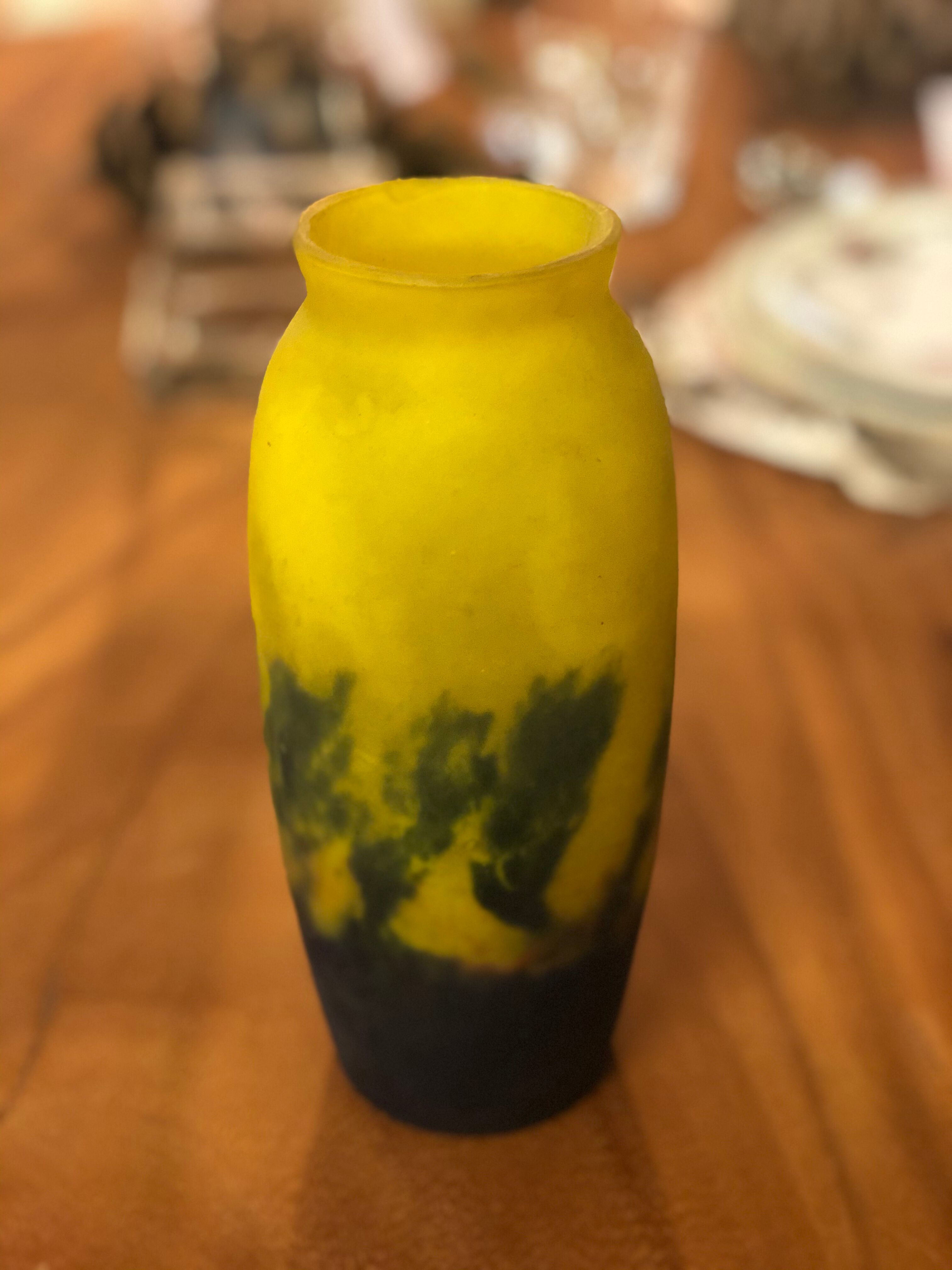 Vintage glass paste vase
