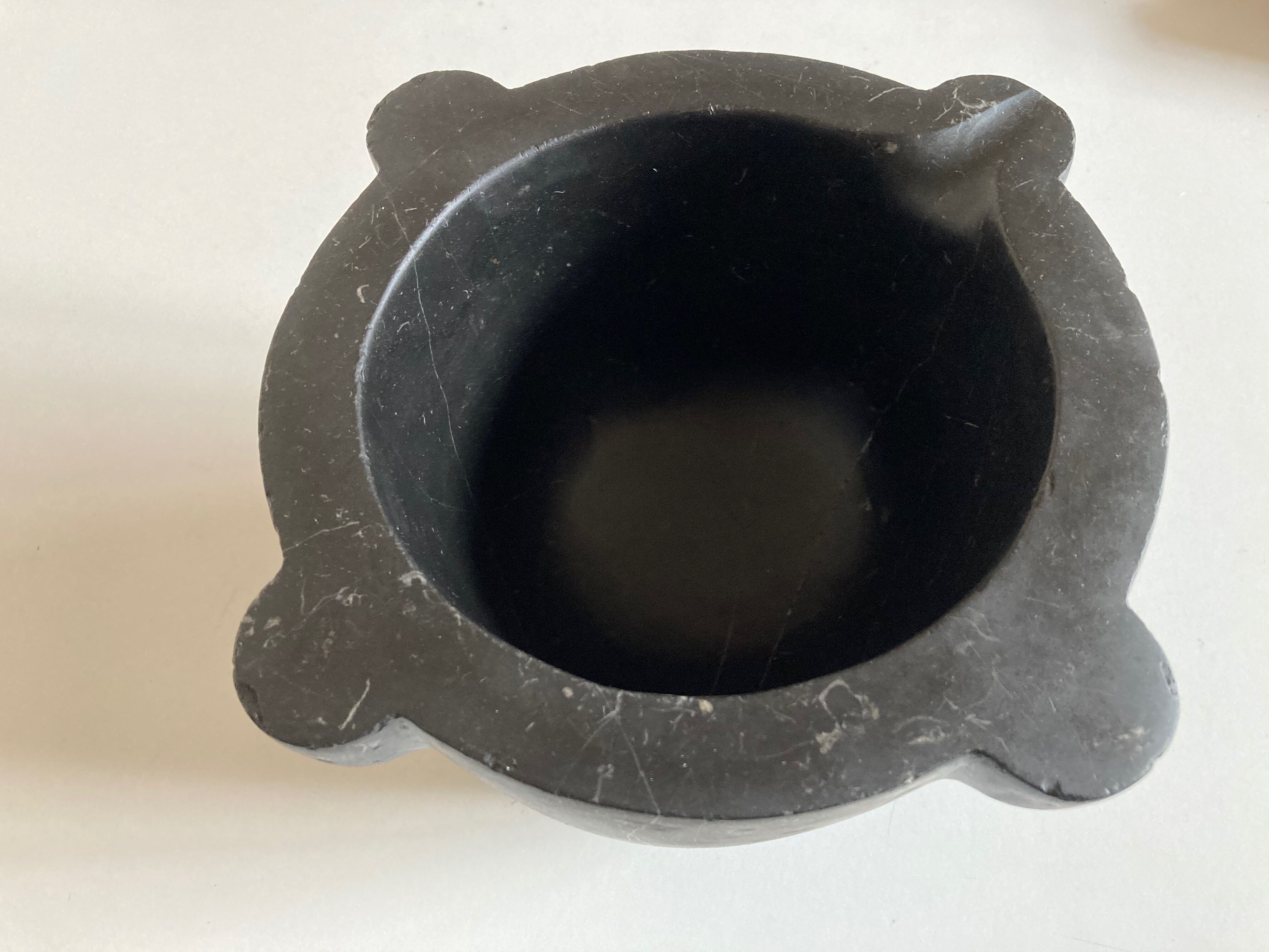 Marble mortar and 19th boxwood pestle