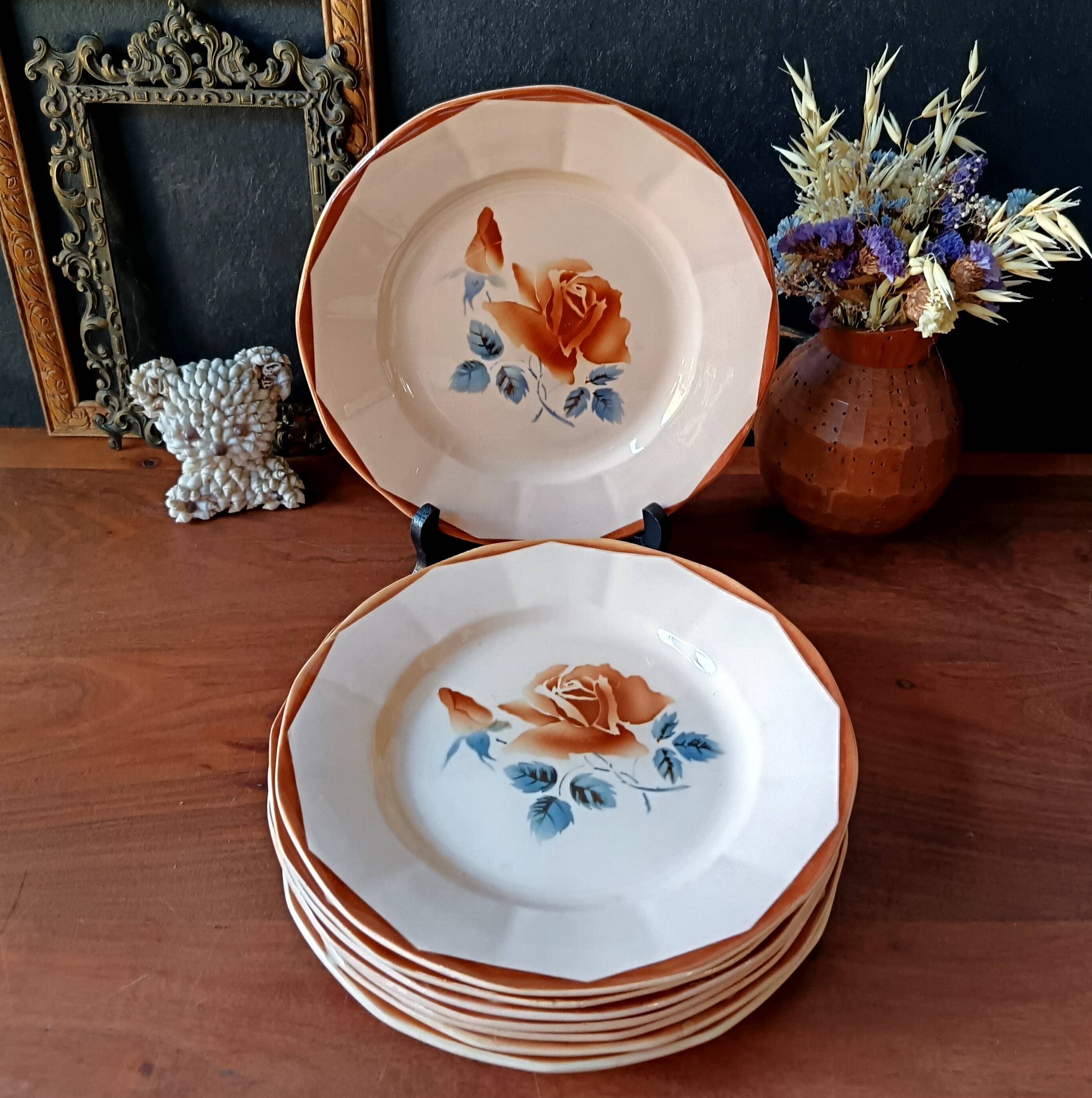 8 vintage flat plates Sarreguemines Digoin
