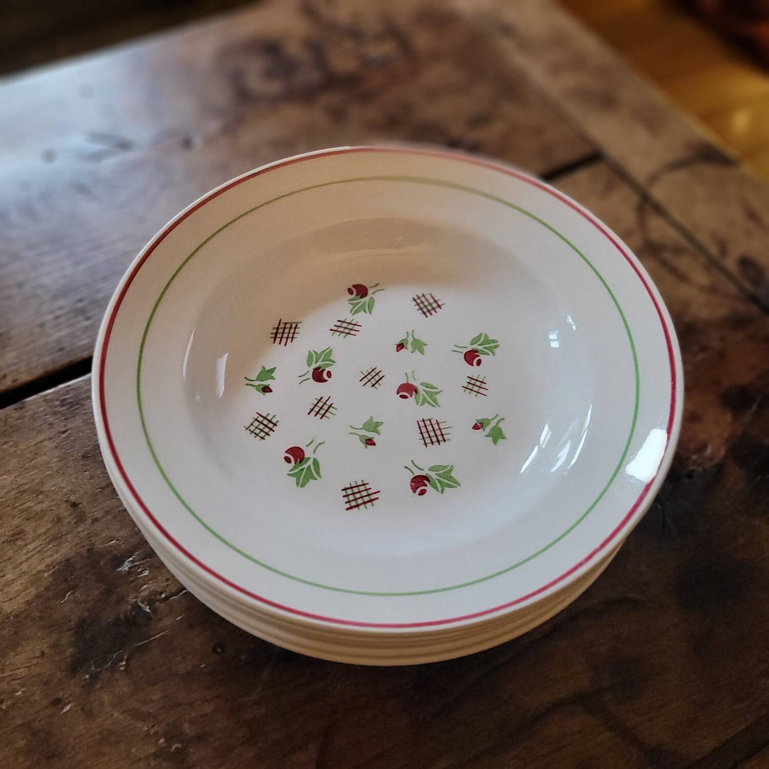 Floral pattern soup plates – 1950s