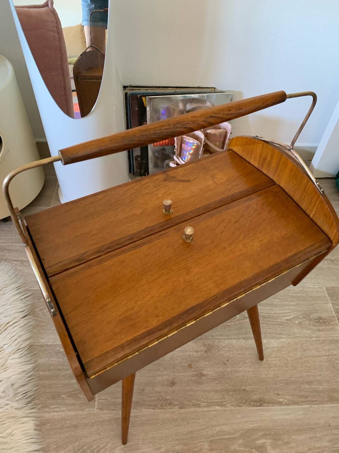 Small worker storage unit