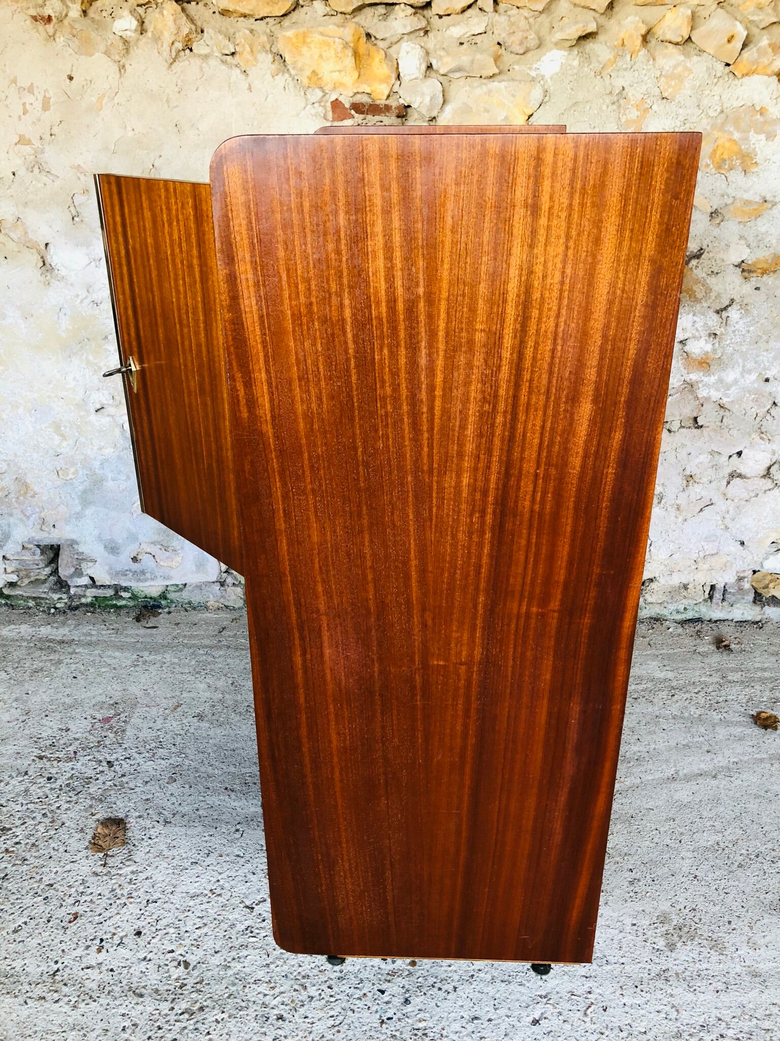 Storage cabinet with double compartment, metal feet circa 60's