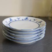 5 assiettes en porcelaine asiatique