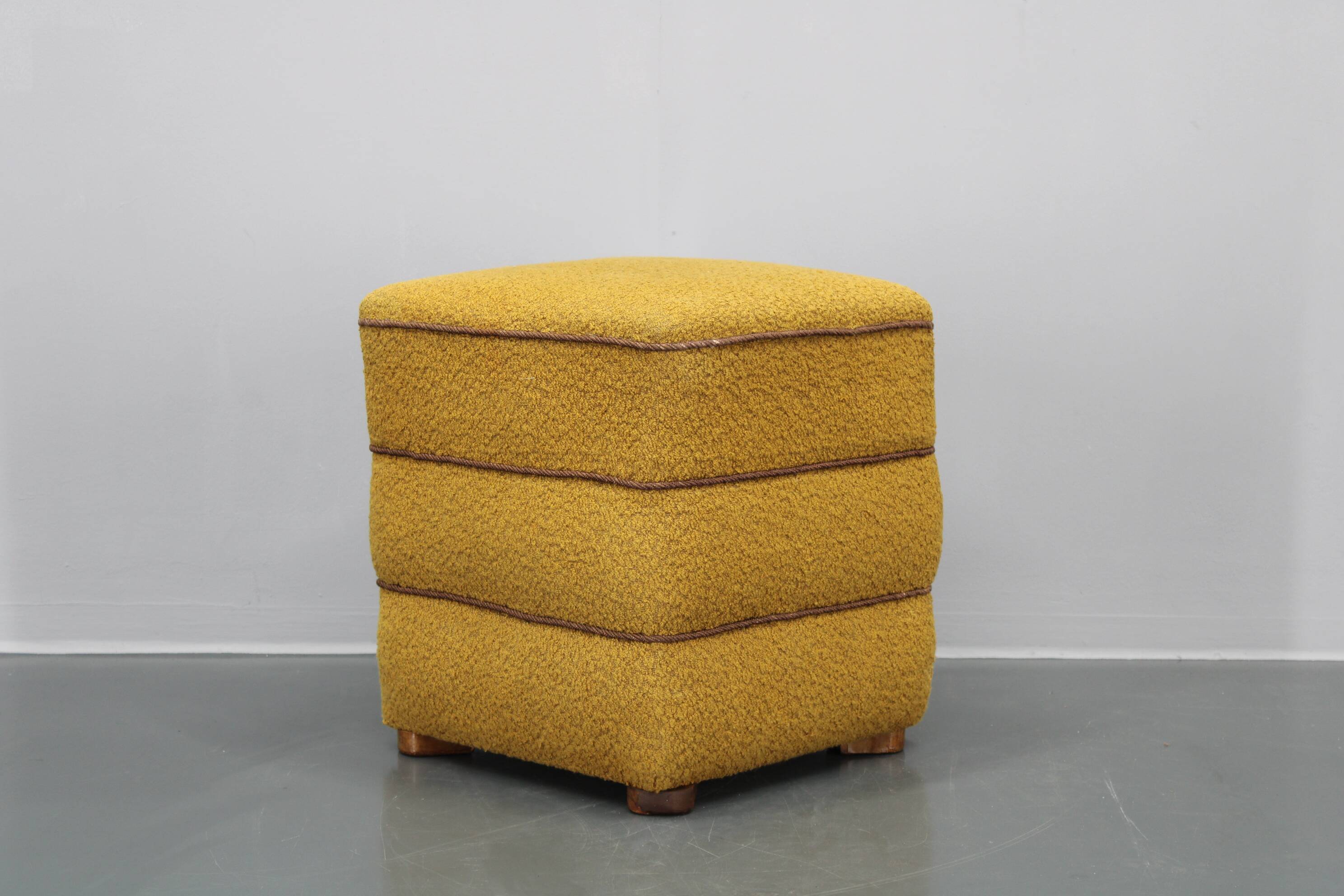 1940s Art Deco Tabouret, Czechoslovakia