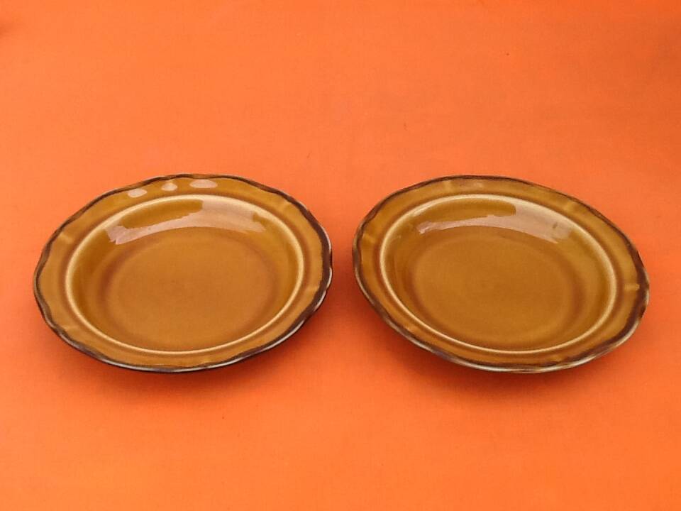 2 polylobed soup plates In the Haute-de-Provence earthenware style