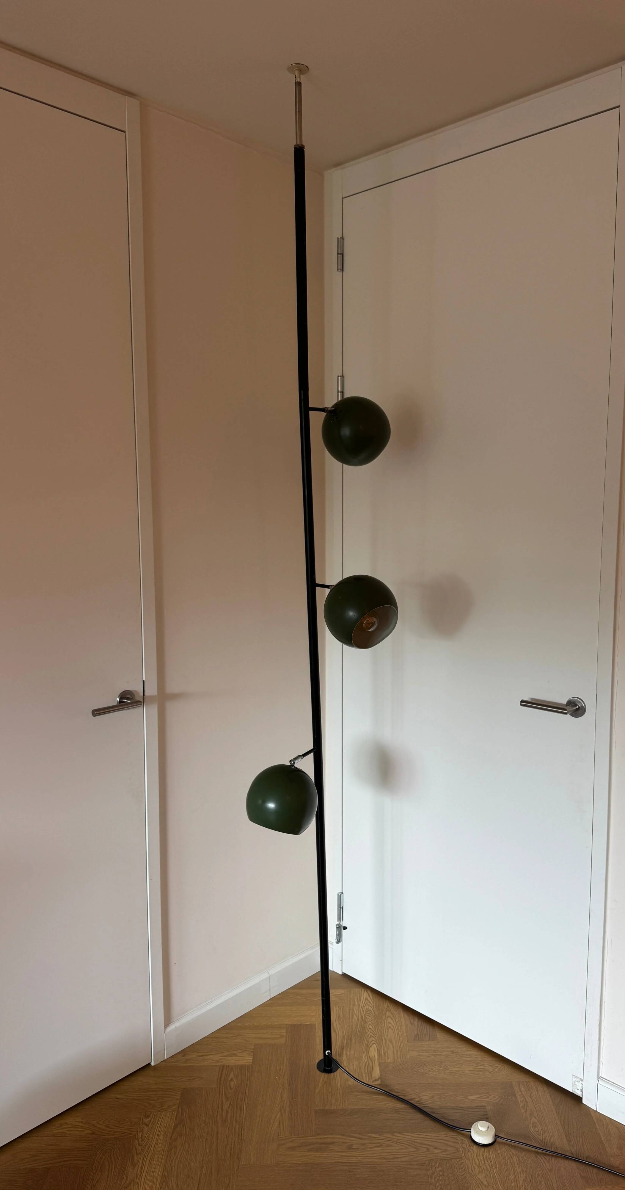 Three-headed "eyeball" floor-to-ceiling lamp, mid-century modern.