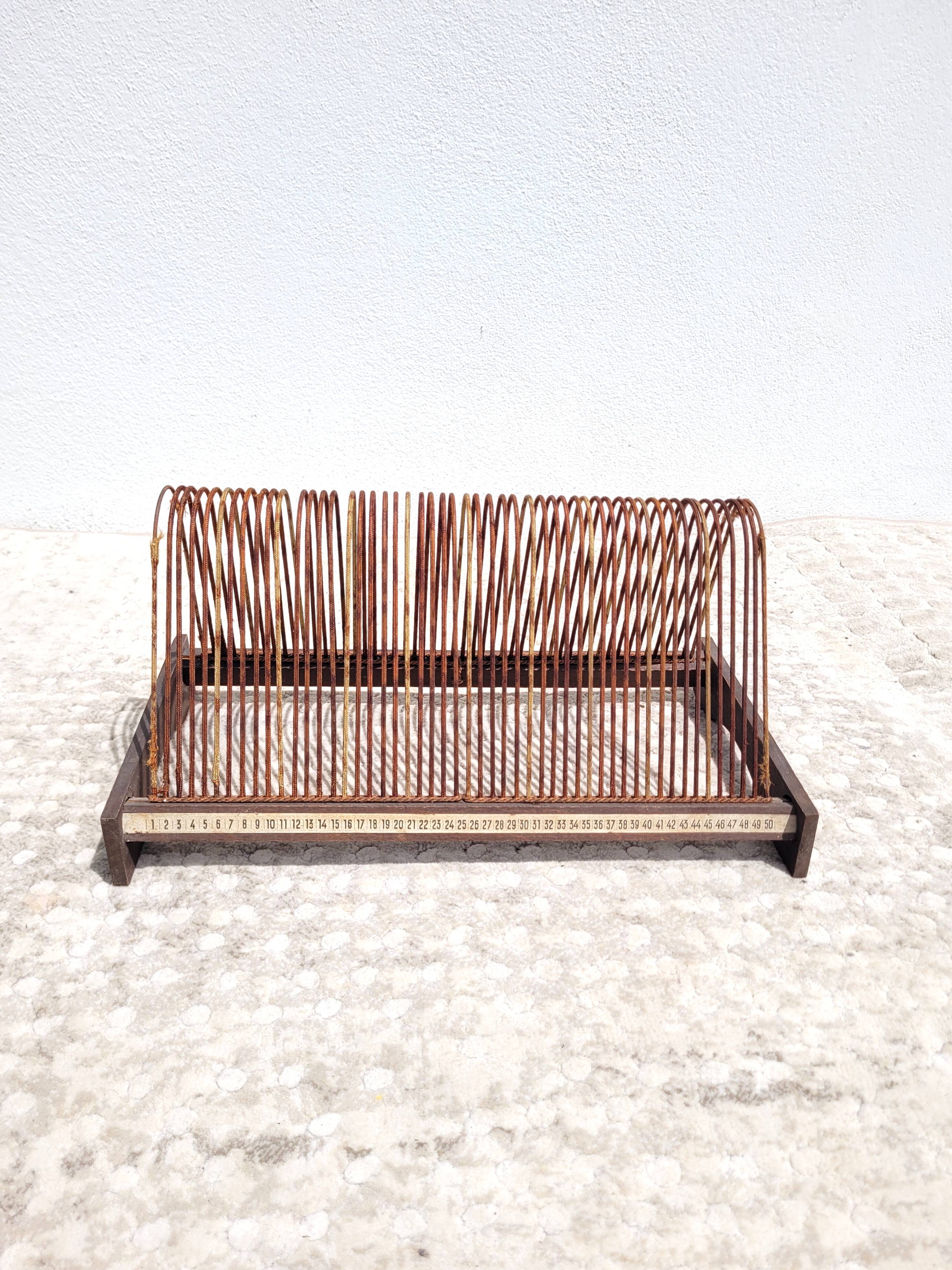 Vinyl holder in wood and fabric
