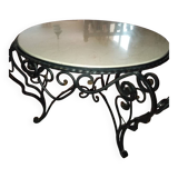Table basse en fer forgé.