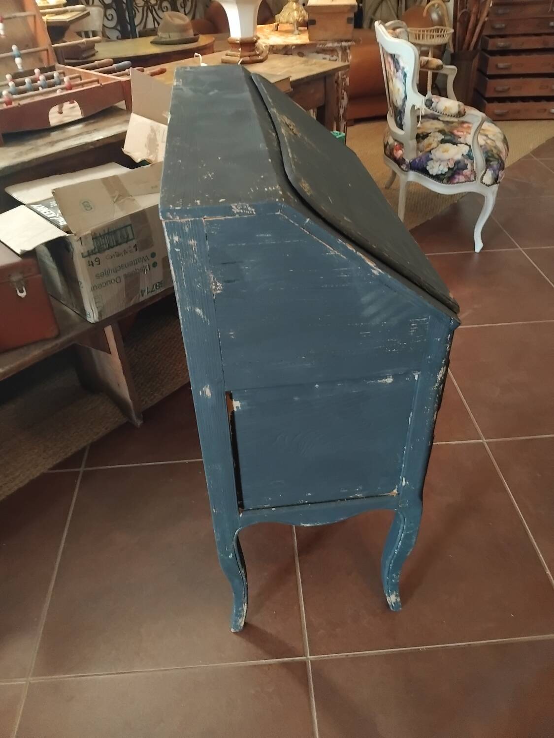 Louis XV style donkey back desk