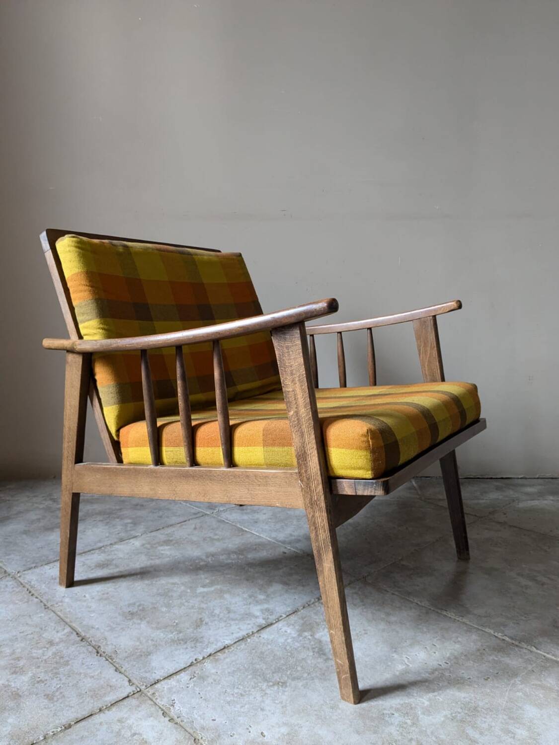 Pair of 60s Scandinavian-style armchairs by Stella