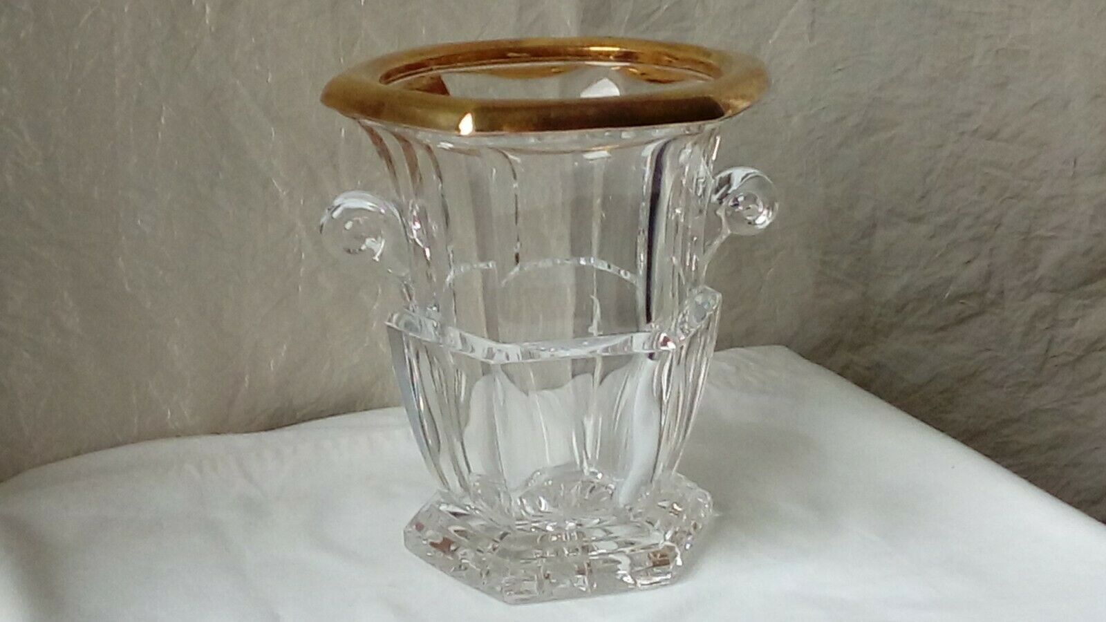 Seau a glacons en cristal a pans coupes