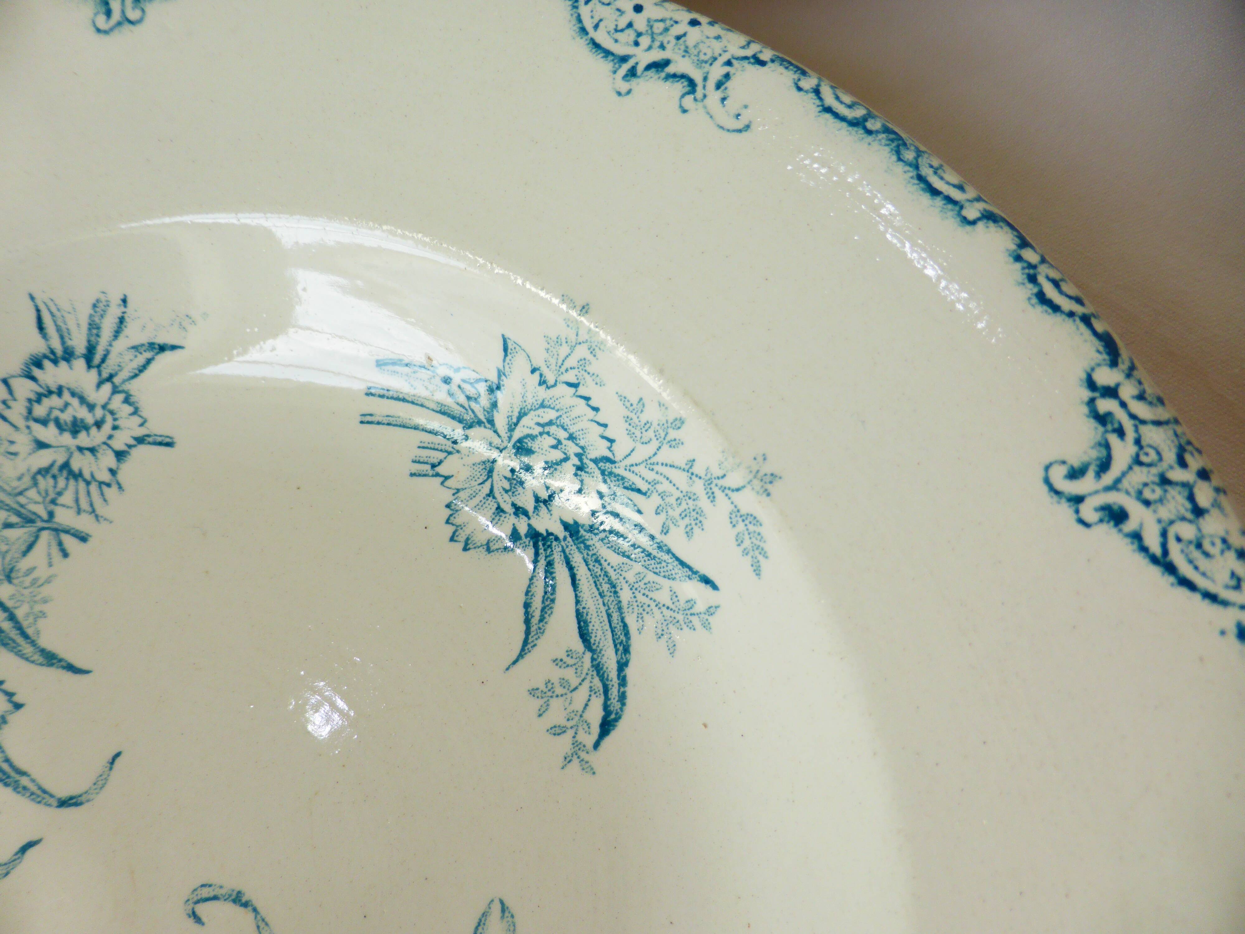 3 vintage ironstone soup plates from L&G, Oeillets model 220524