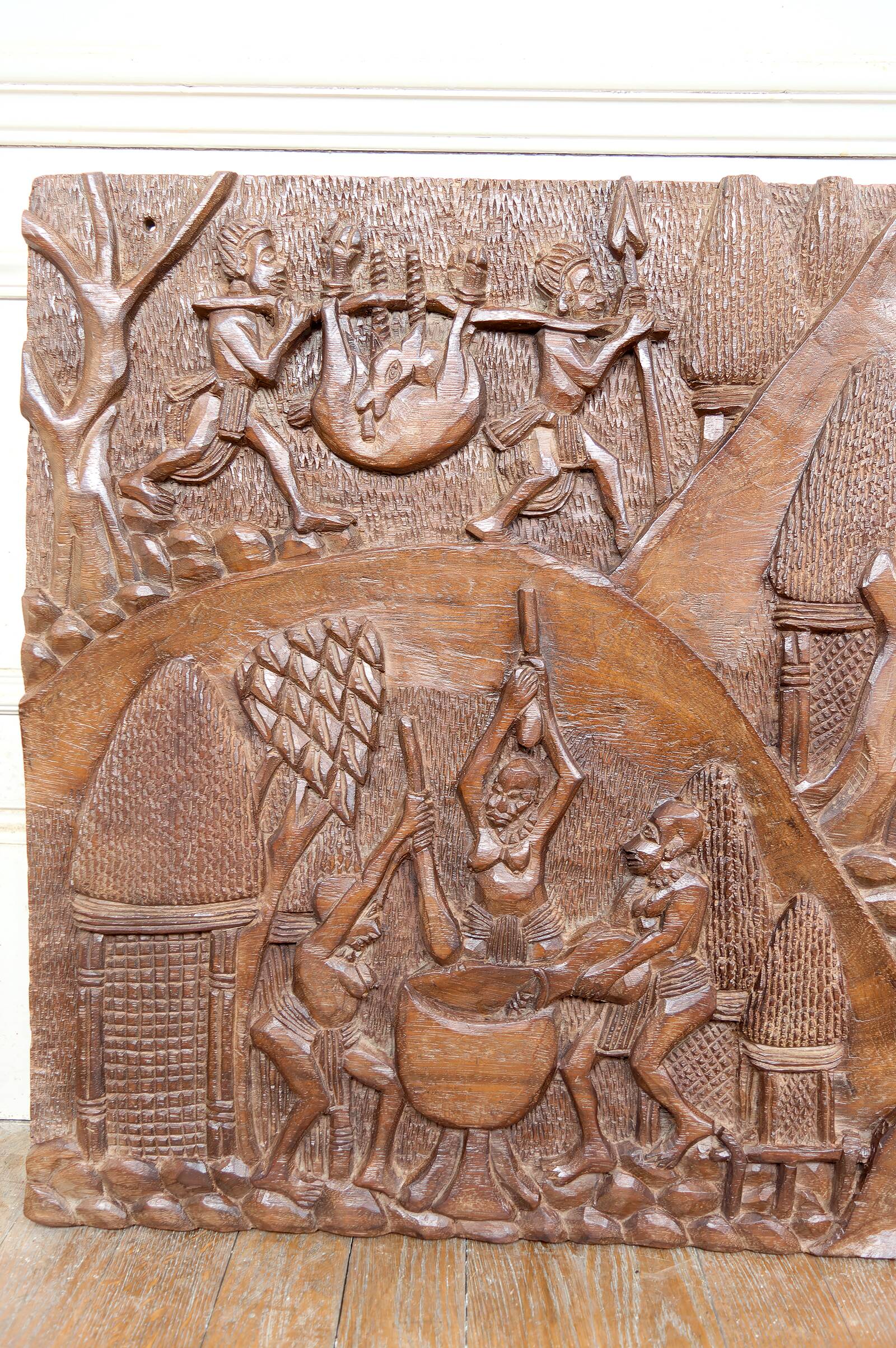 Important Monoxyle Panel, Bamoun Bas-Relief, Cameroon, Circa 1960