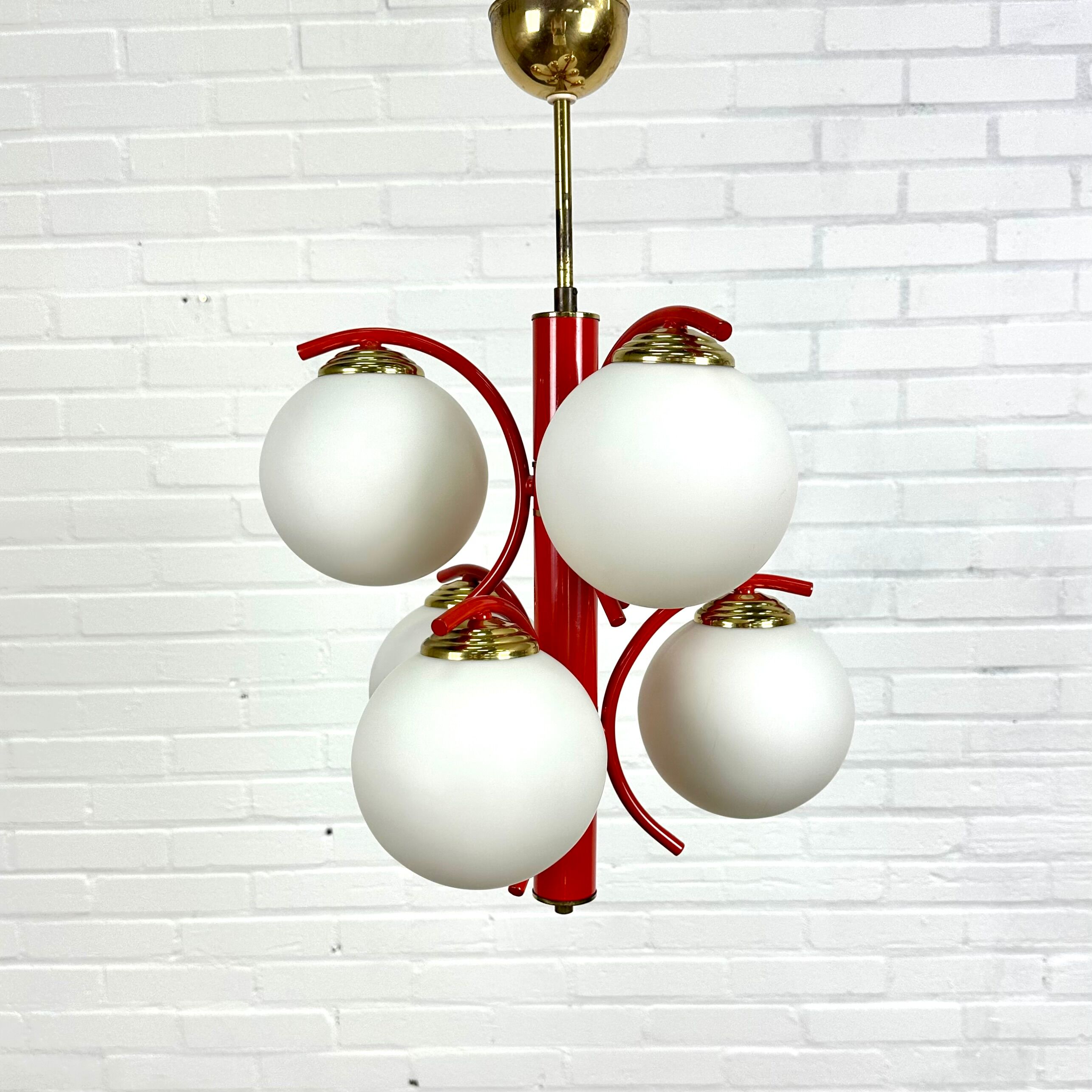 Richard Essig space age design lampe suspendue rouge