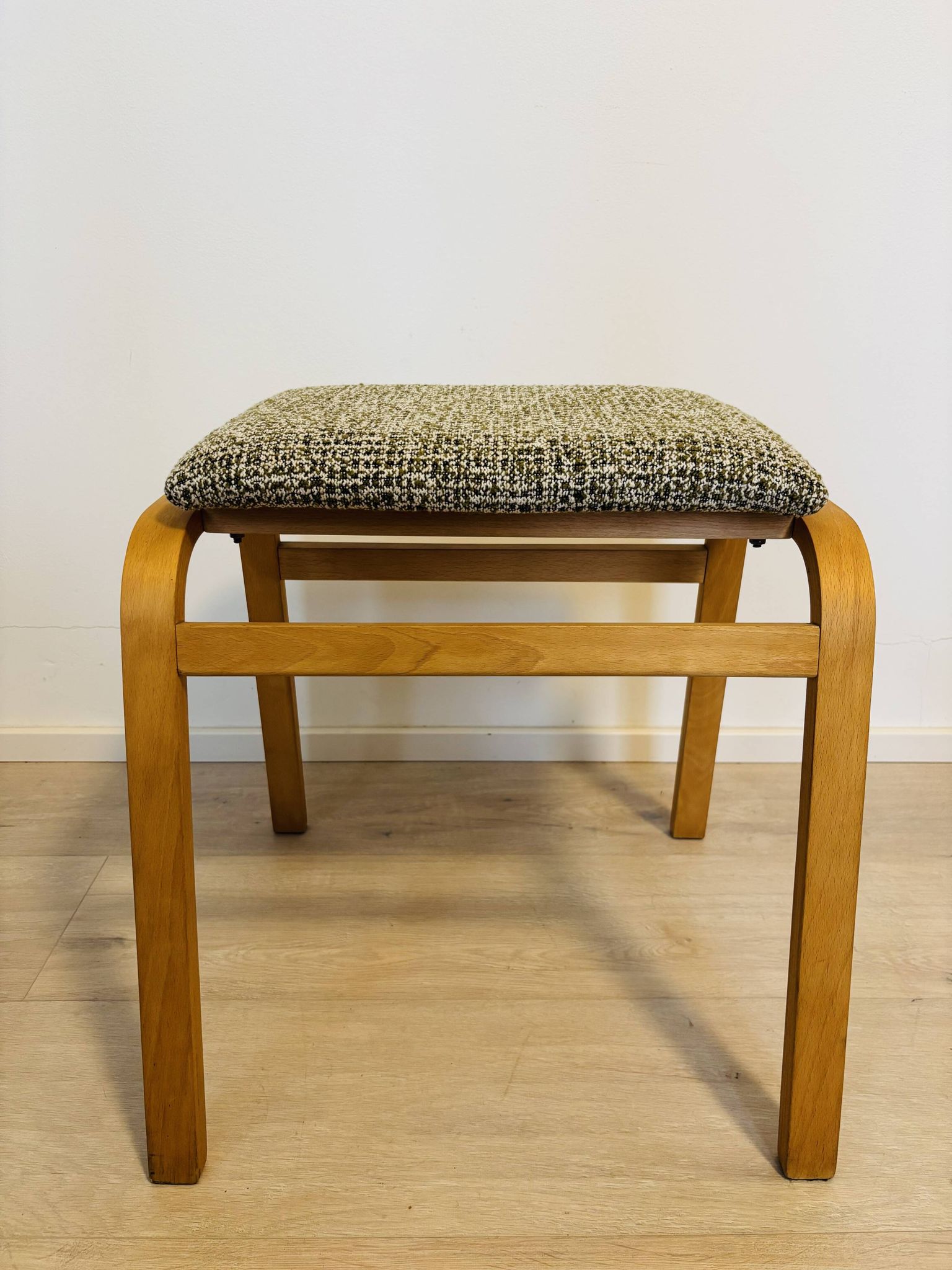 Ottoman vintage par Ludvik Volak, Tchécoslovaquie années 1960.