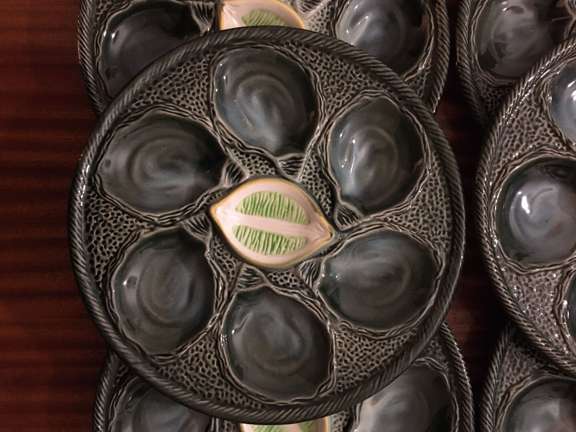 6 oyster plates from the St Clément manufacture