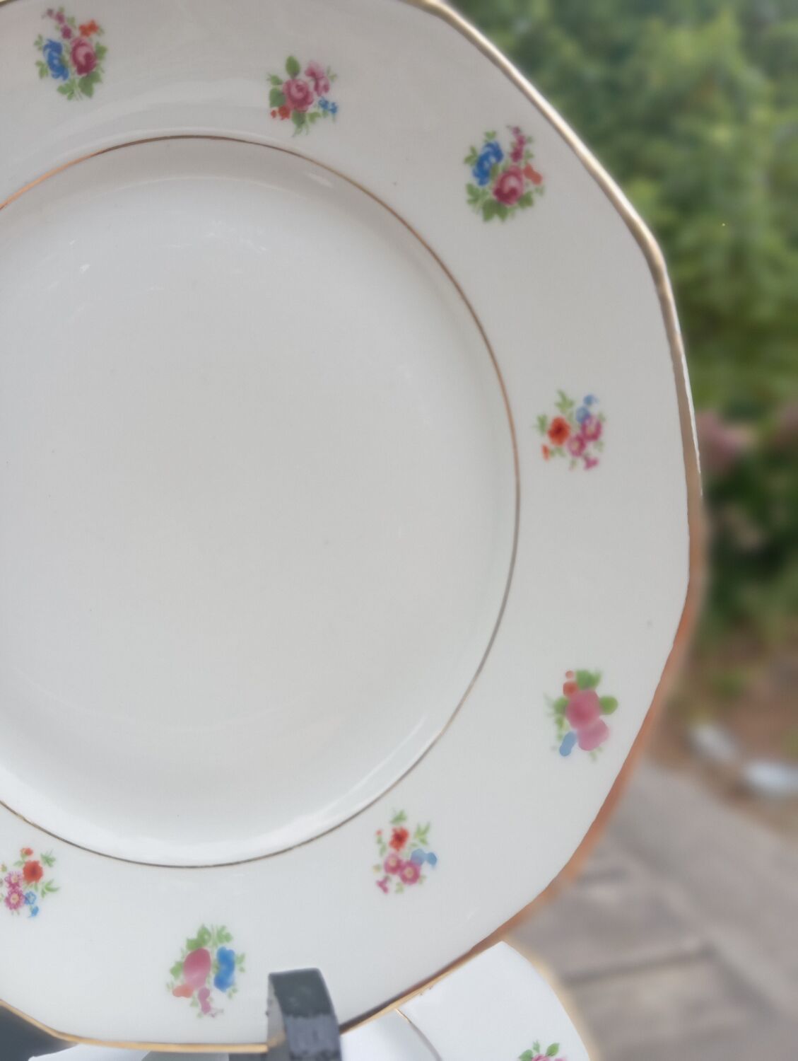 Assiettes à dessert x 7 porcelaine rétro 1920/50 à fleurs, CH-RENOU