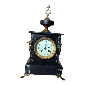 Pendule de cheminée en marbre