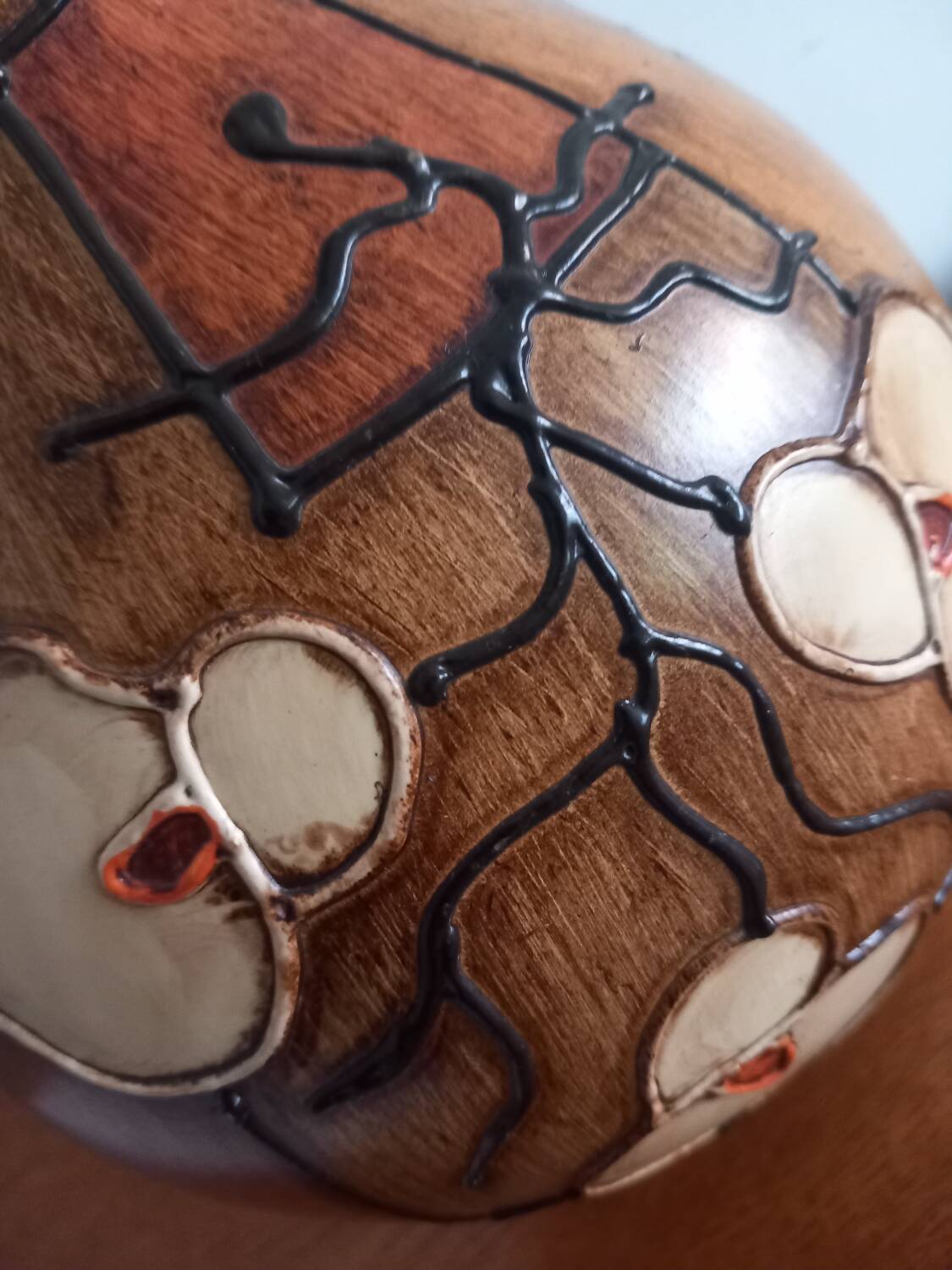 Large Artisan Vase "Nature Spirit" – Relief Floral Decoration (31cm)