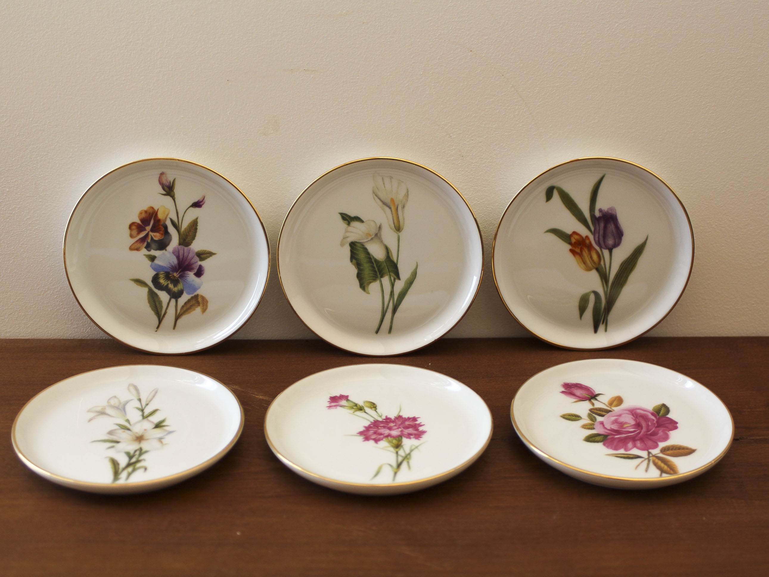 6 vintage furstenberg flower coasters