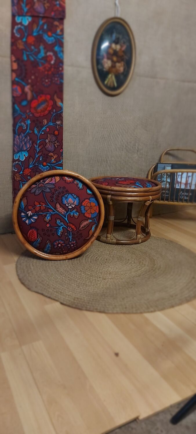 Pair of rattan stools