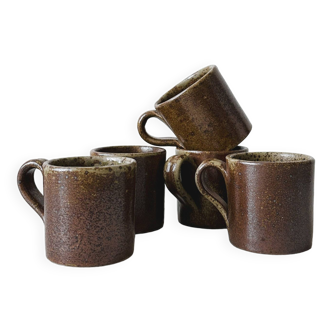 Artisanal pyrite-colored stoneware mugs