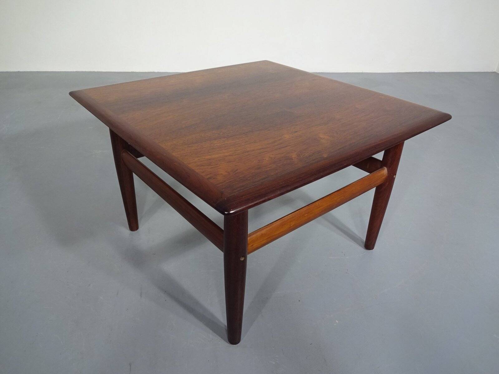 Rosewood coffee table by Grete Jalk for Glostrup, Denmark, 1960s.