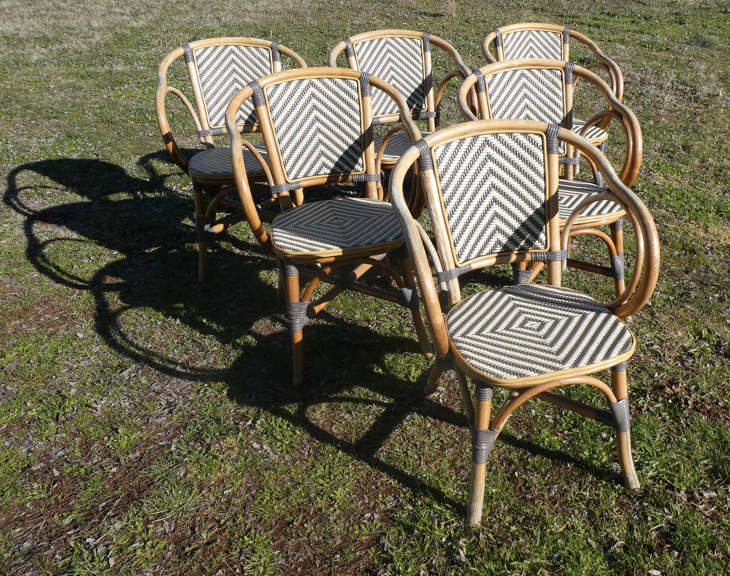 Lot de 6 fauteuils bistrot de terrasse en rotin type "parisienne"