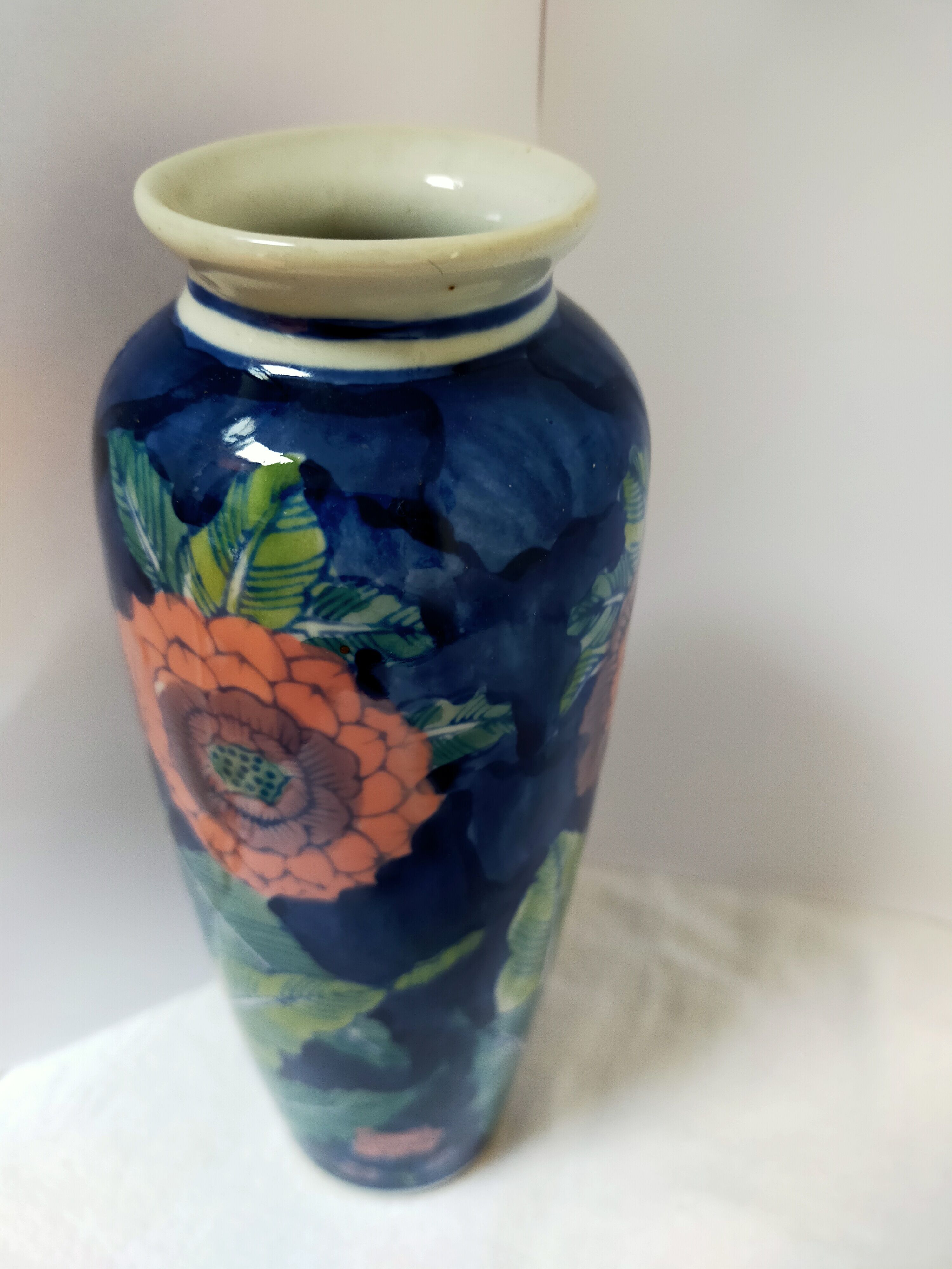 Flowery Japanese vase