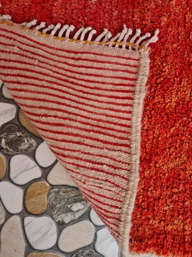 Traditional handmade Berber rug 250cmx150cm