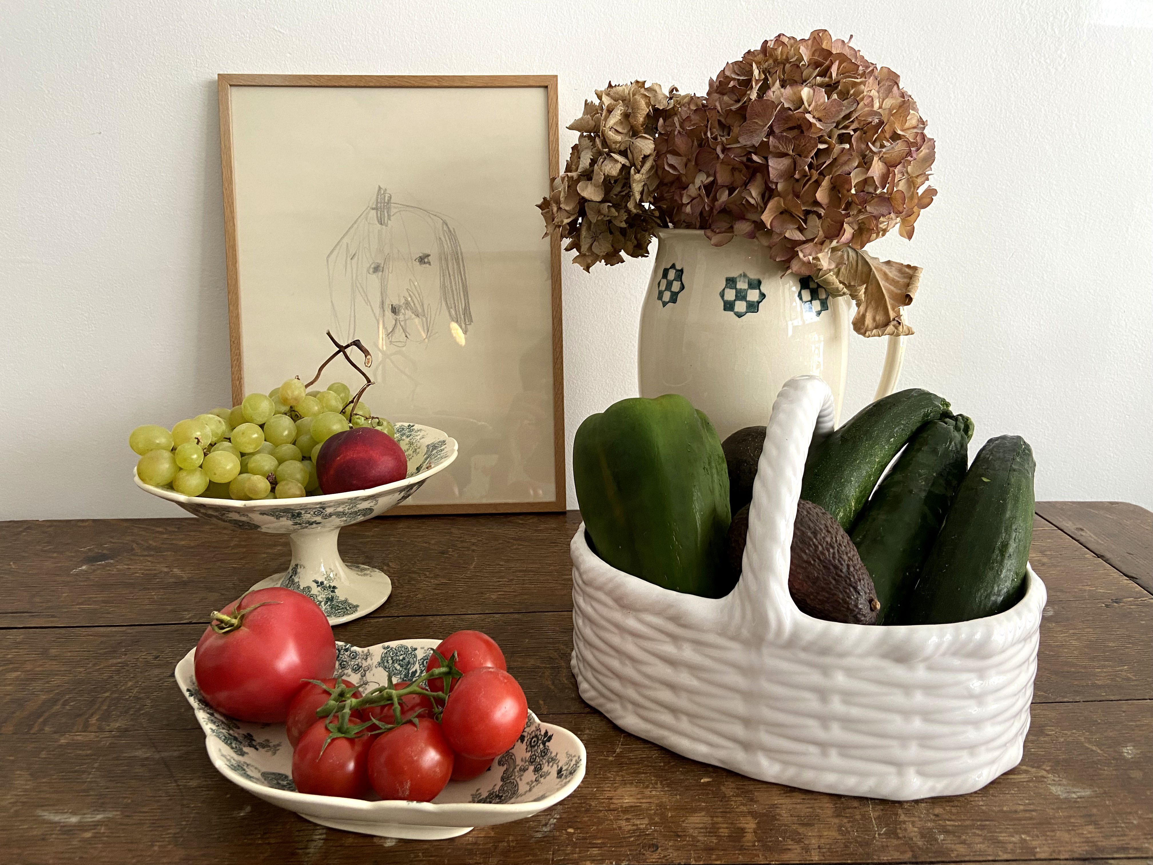 Fruit cup in white earthenware
