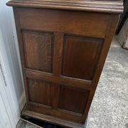 Country-style sideboard in solid oak – 18th century