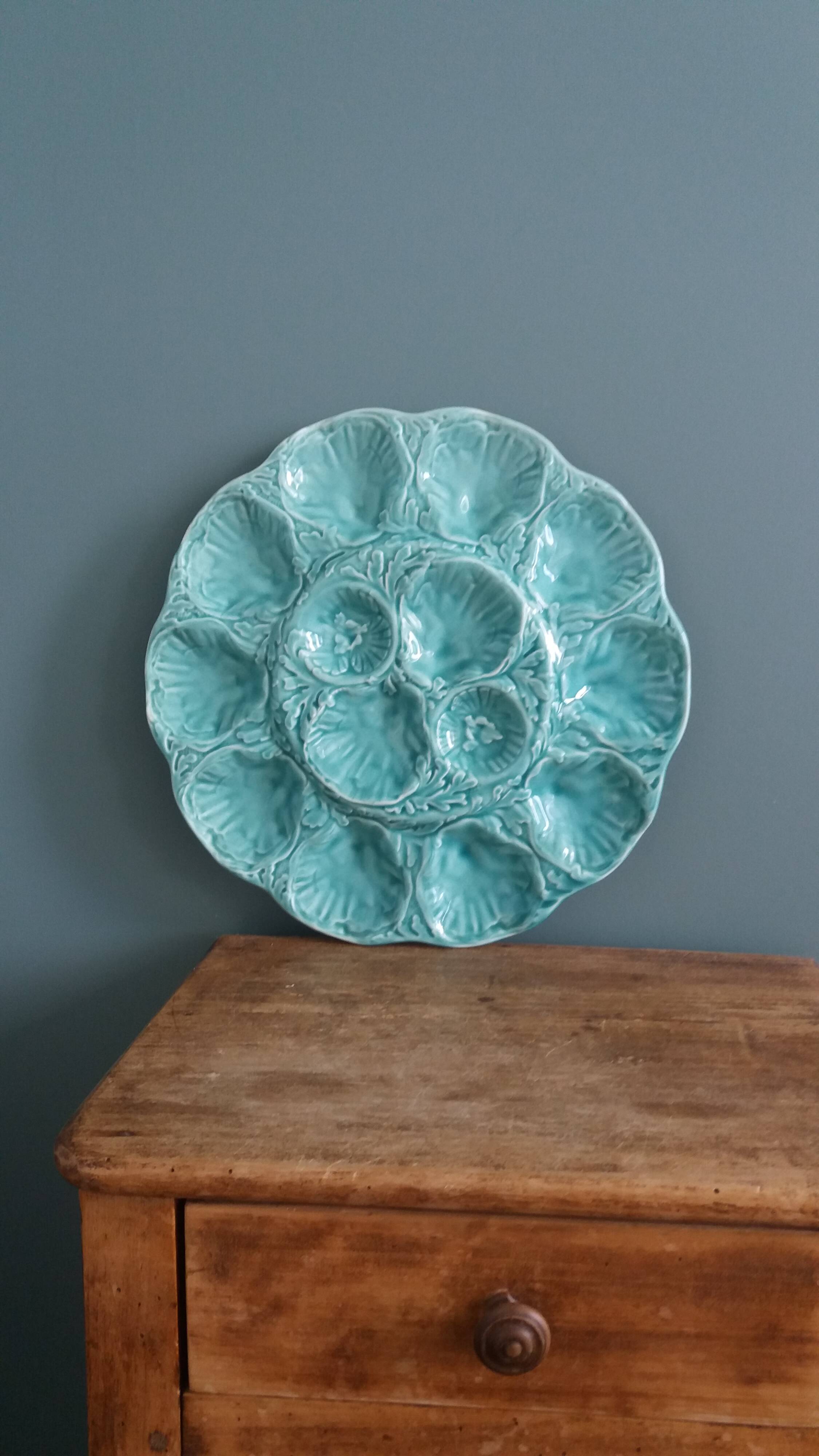 Turquoise barbotine oyster dish Gien France