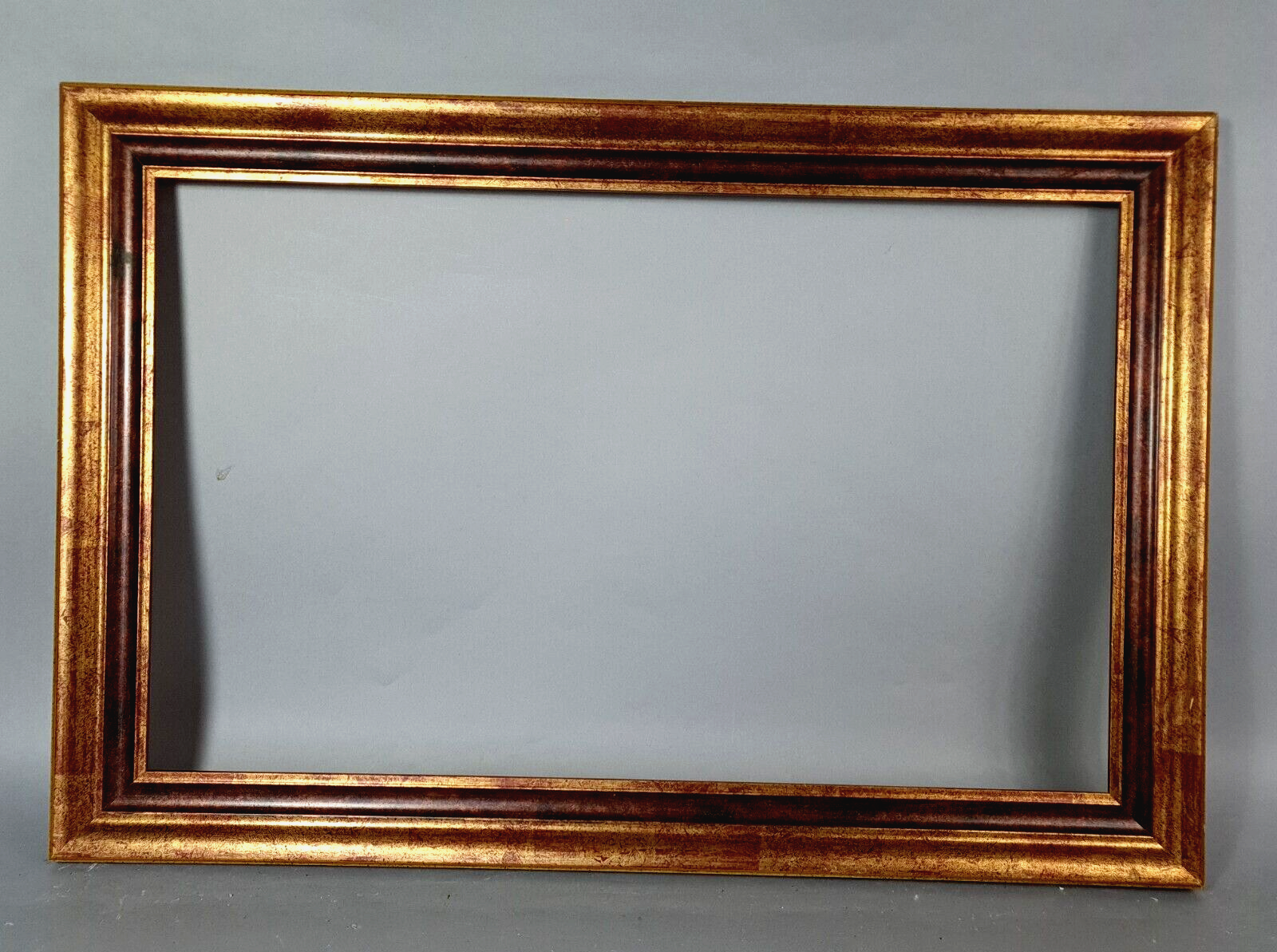Gilded wood frame gold leaf antique finish 70x47 for painting 61x38 cm SB