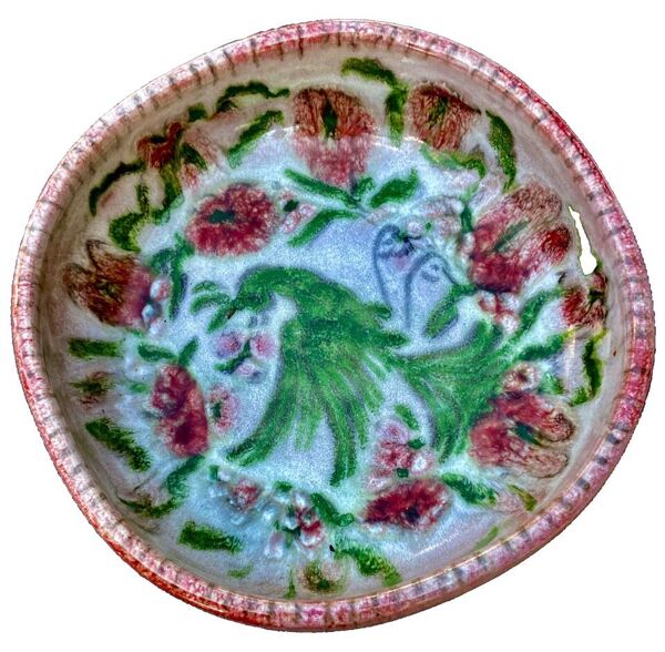 Coupe edouard cazaux, décor d'oiseau de feu sur fond de semis floral ,