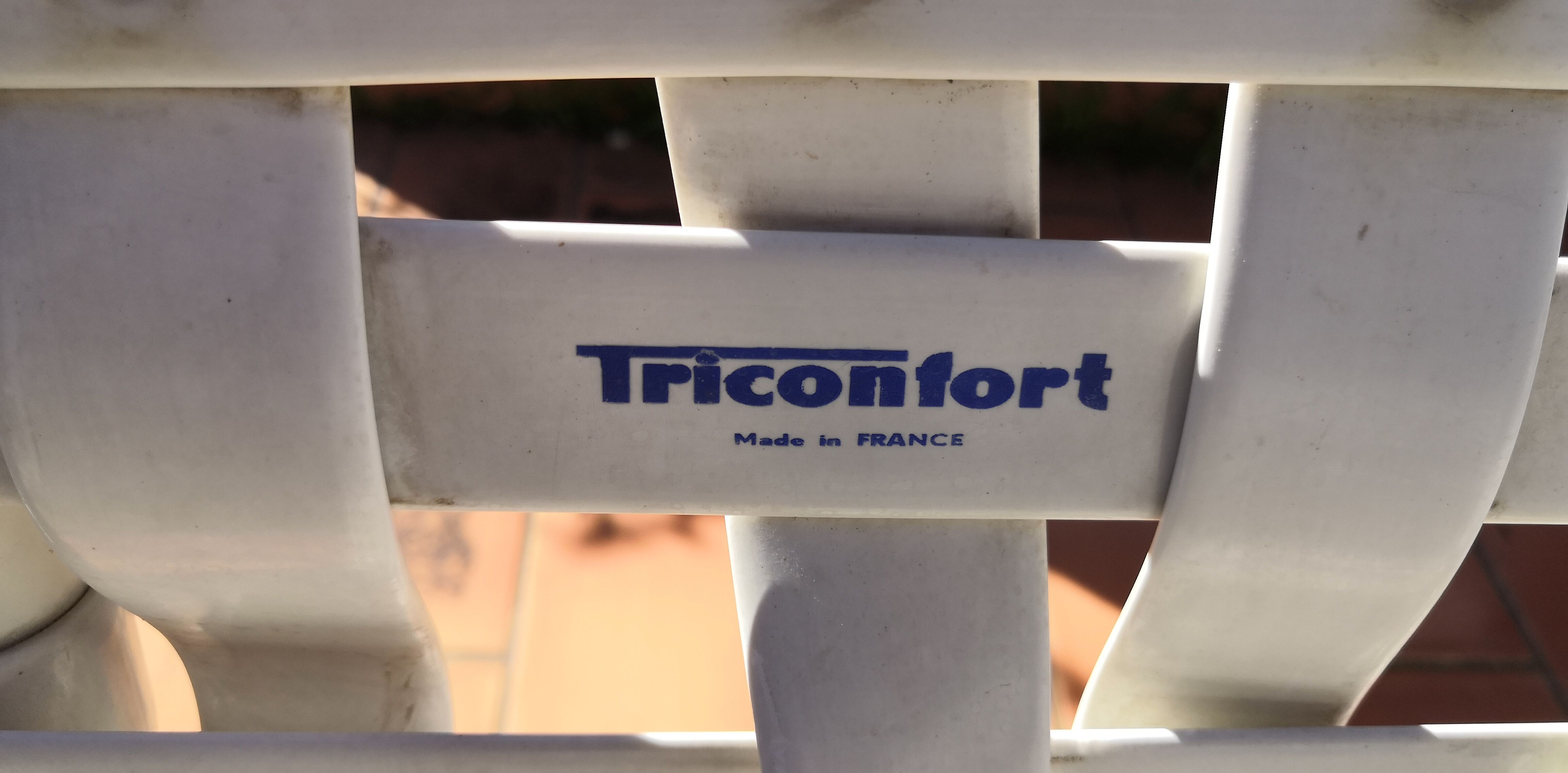 4 chairs & 2 vintage woven lounge armchairs triconfort, 1980 France